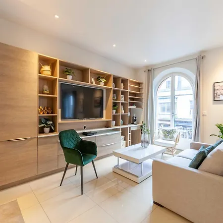 High-end 75m2 - Place Morny Daire Deauville