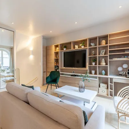 High-end 75m2 - Place Morny 아파트 도빌