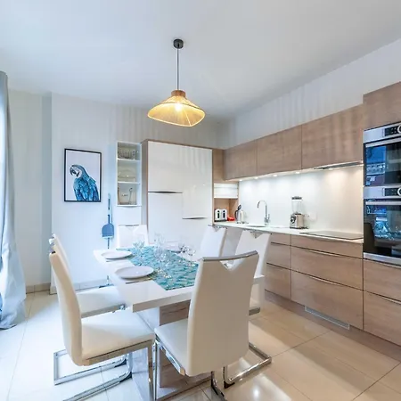 Daire High-end 75m2 - Place Morny