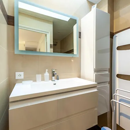 High-end 75m2 - Place Morny Deauville