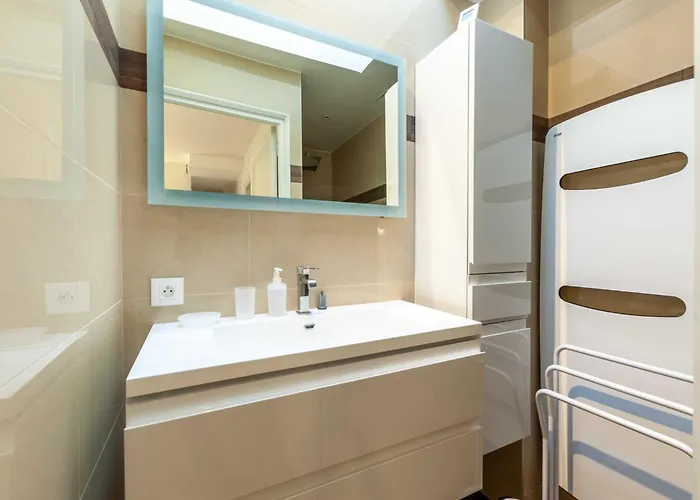 High-end 75m2 - Place Morny Daire Deauville