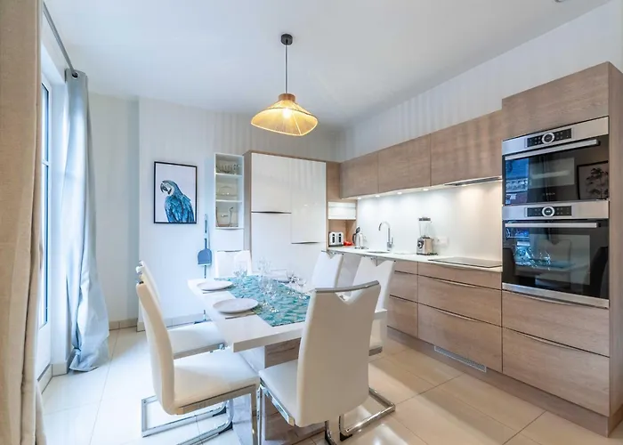 아파트 High-end 75m2 - Place Morny