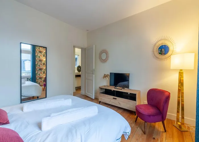 High-end 75m2 - Place Morny Daire Deauville